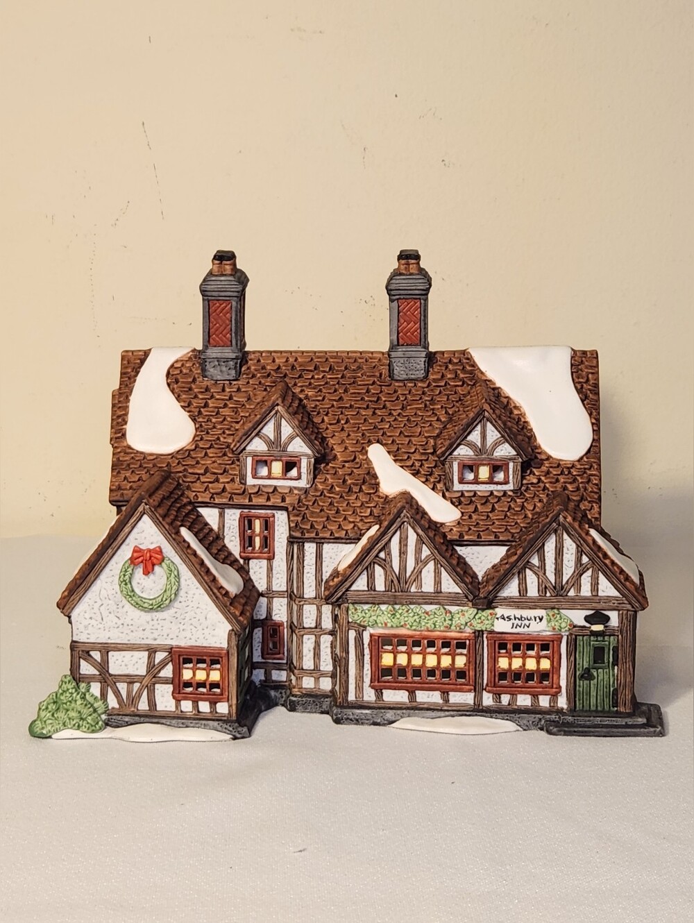 Dept 56 Ashbury Inn Heritage Village Collection Lighted Building In Original Box